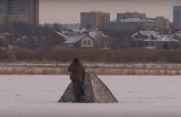 Кто не рискует, тот не ходит на зимнюю рыбалку.