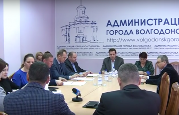 Попали в социальные сети