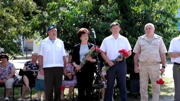 В сквере имени Сергея Молодова состоялся митинг