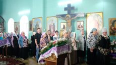 Православная церковь отмечает Воздвижение Креста Господня