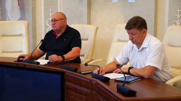 На депутатской комиссии по строительству