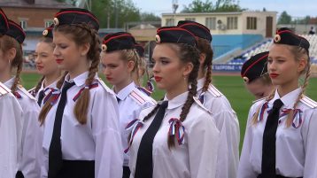 Состоялся грандиозный смотр строя и песни